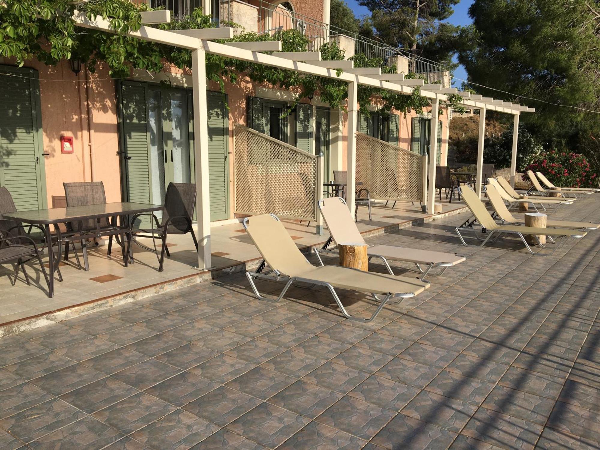 Despina Studios And Apartments Ласси Экстерьер фото